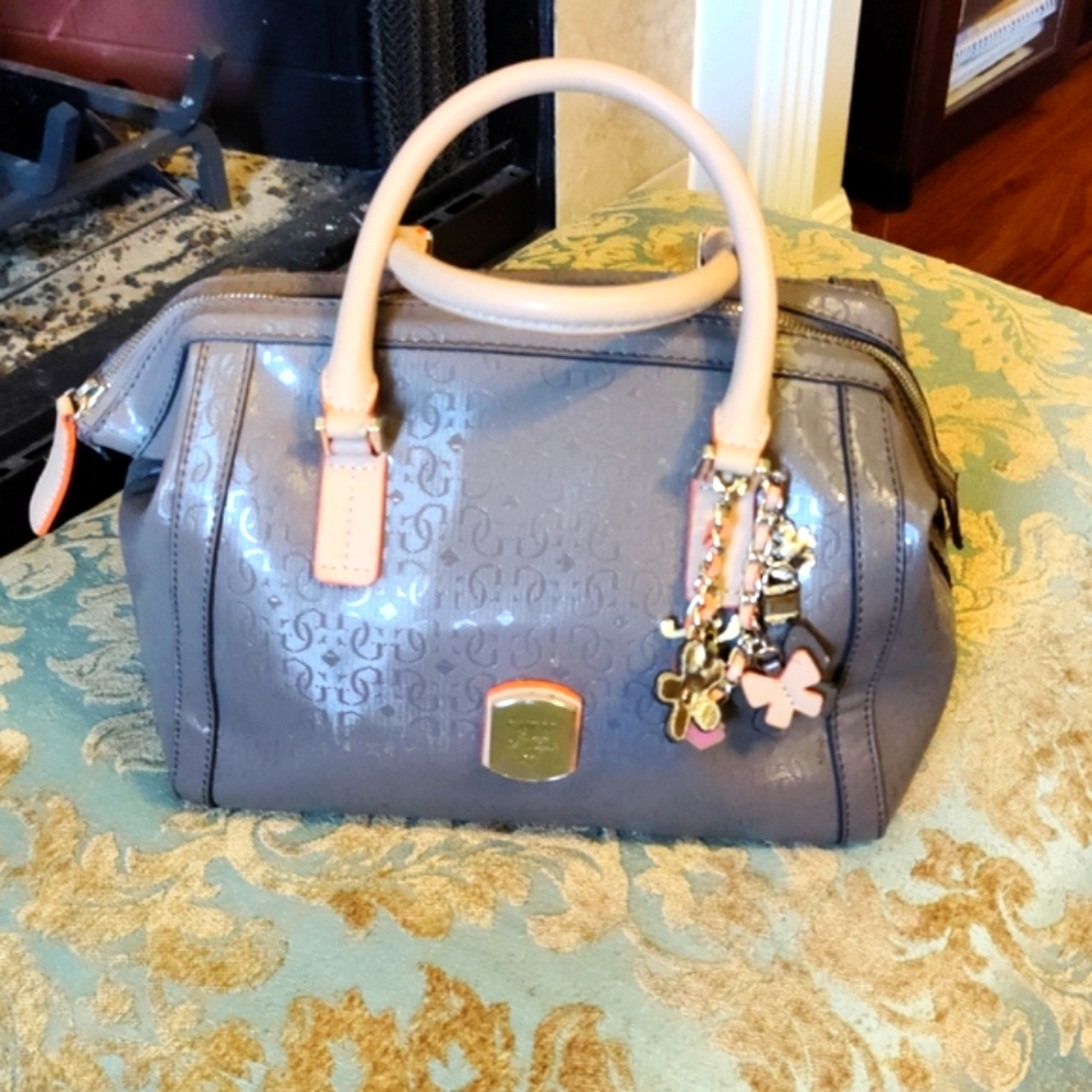 Guess Handbag - Picture 2 of 13